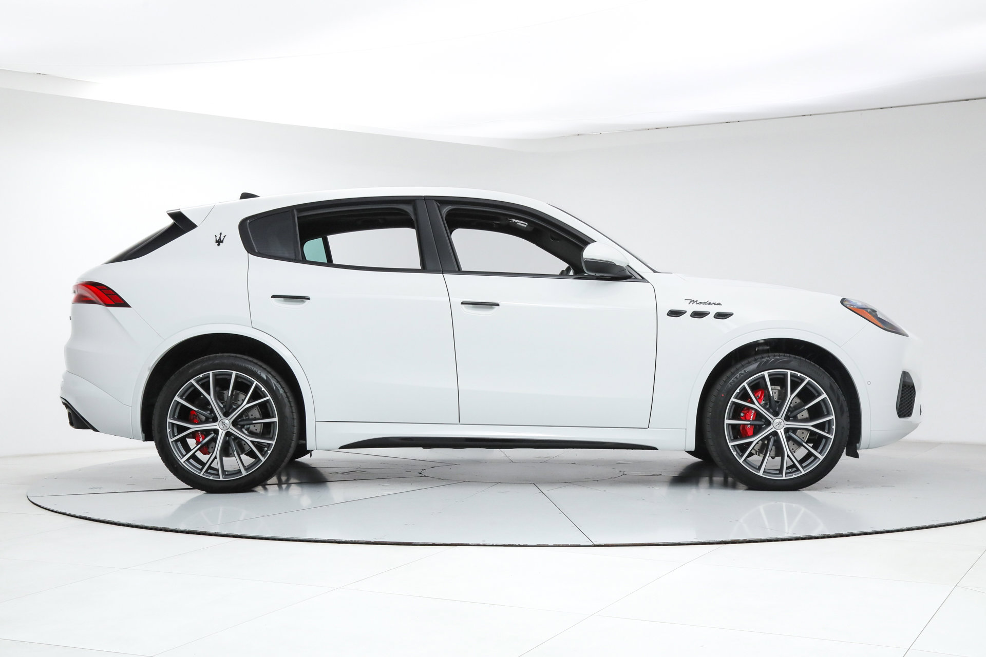 New 2026 Maserati Grecale Modena image 6