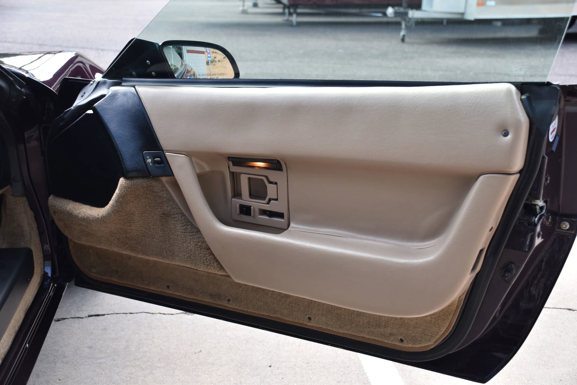 Used 1993 Chevrolet Corvette Convertible image 21