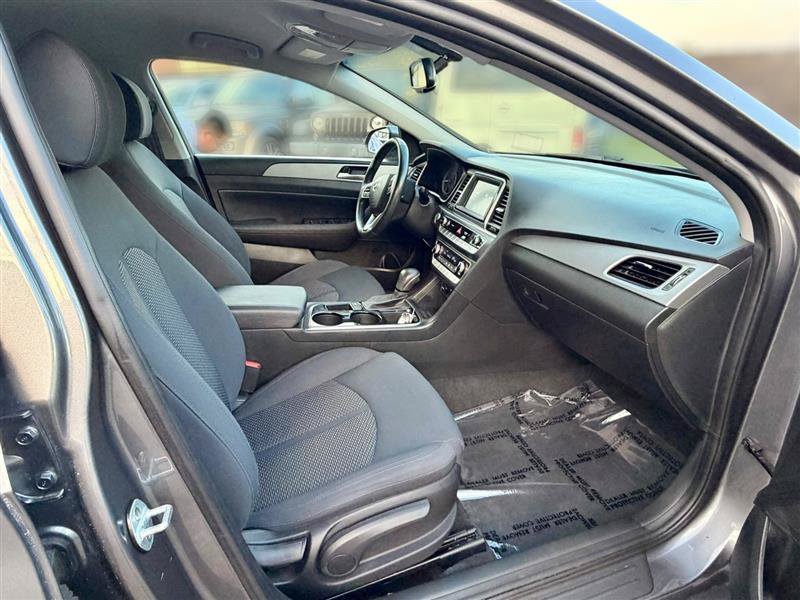 Used 2018 Hyundai Sonata SEL FWD image 16