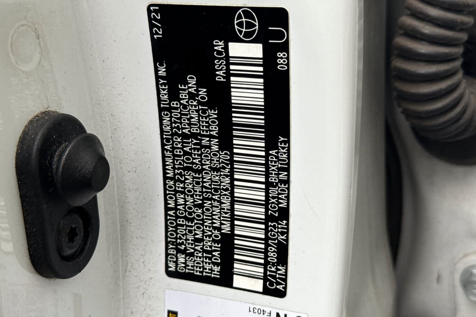 Used 2022 Toyota C-HR Limited FWD image 28