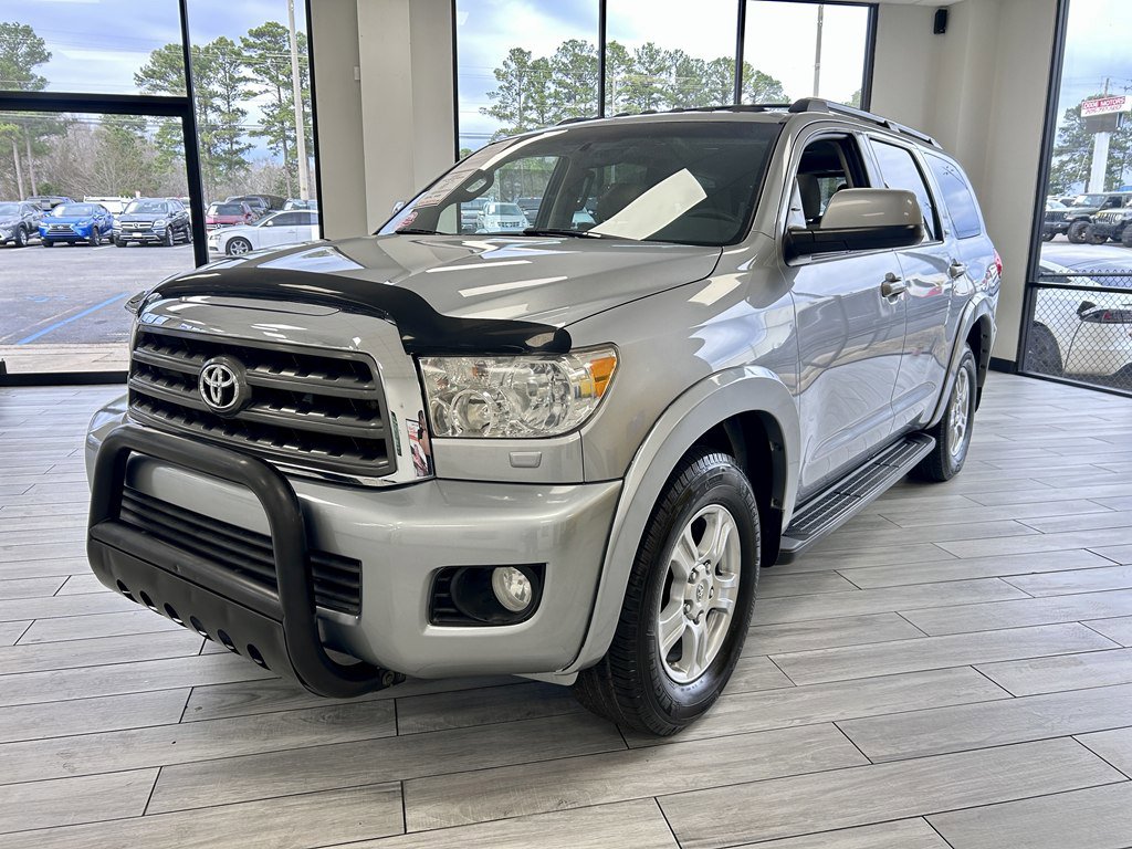 Used 2014 Toyota Sequoia SR5 RWD image 3