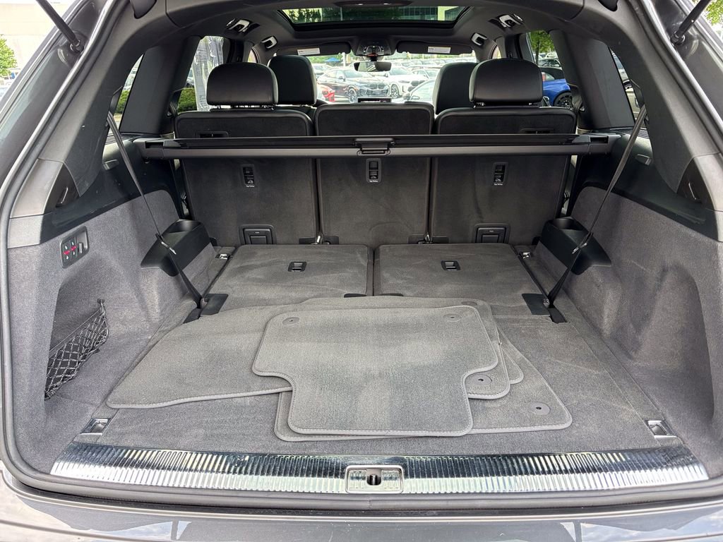 Used 2019 Audi Q7 3.0T Premium AWD/4WD image 40