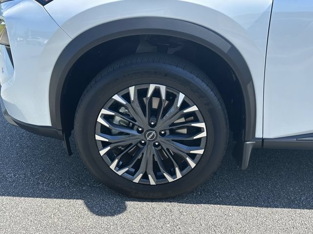 Certified 2025 Nissan Rogue SL w/ Tech Package AWD/4WD image 13