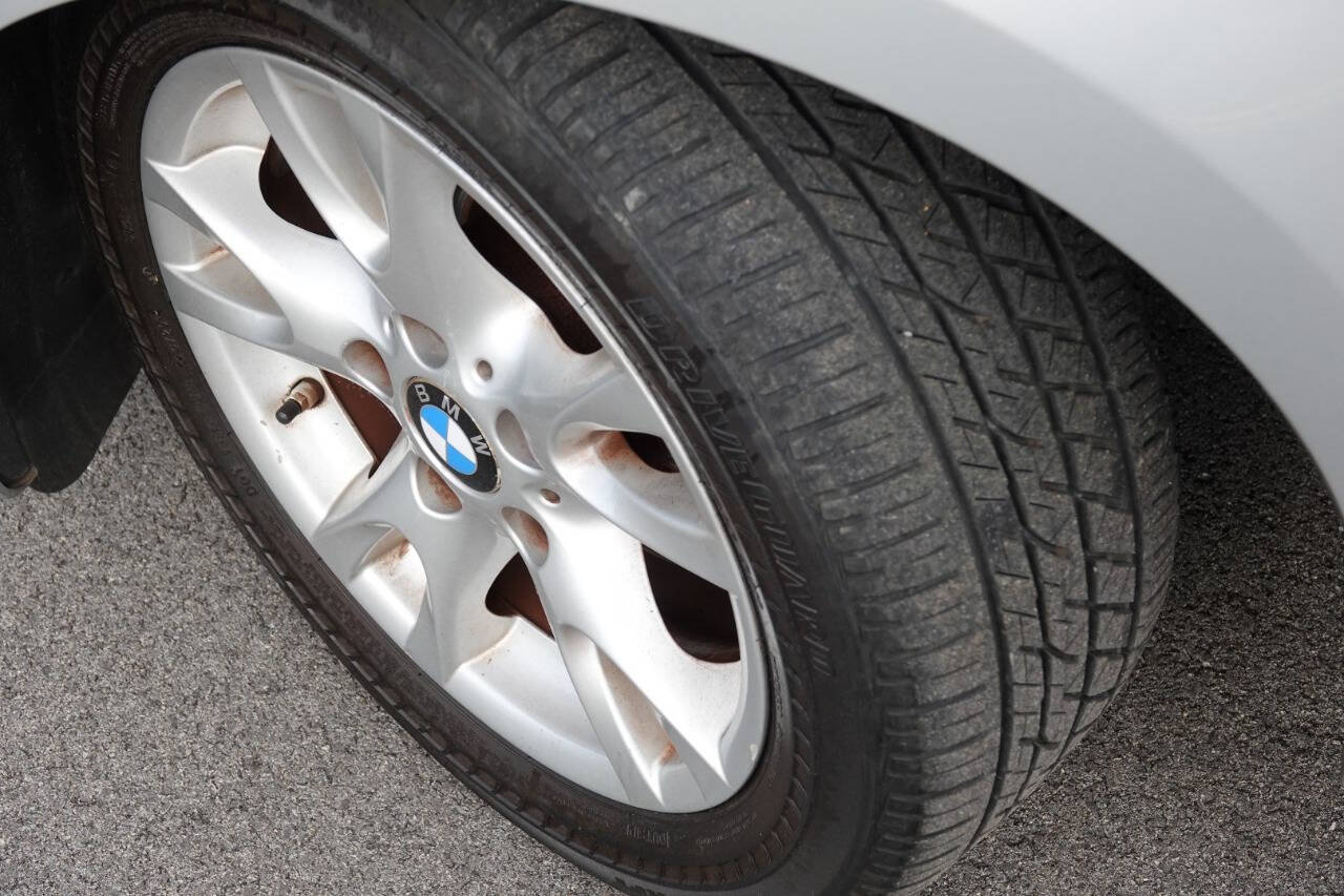 Used 2009 BMW 128i Convertible RWD image 13
