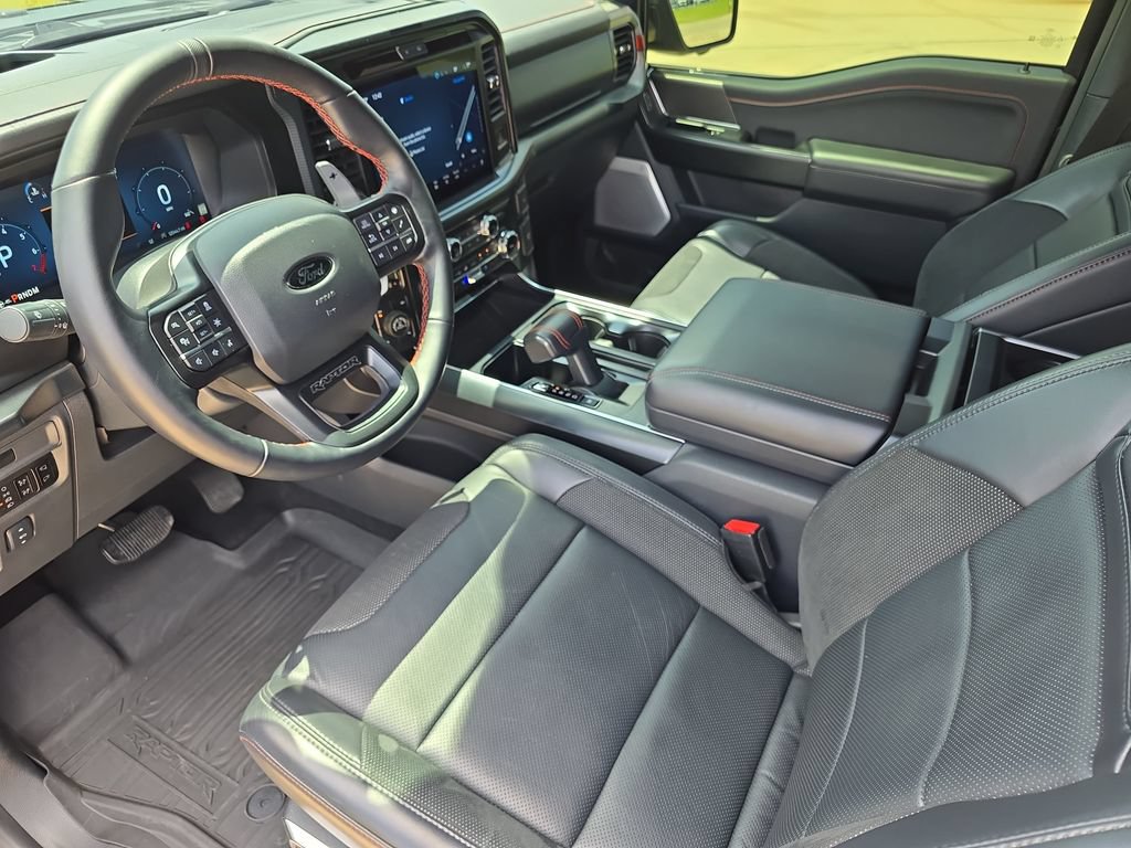 Used 2025 Ford F150 Raptor AWD/4WD image 17