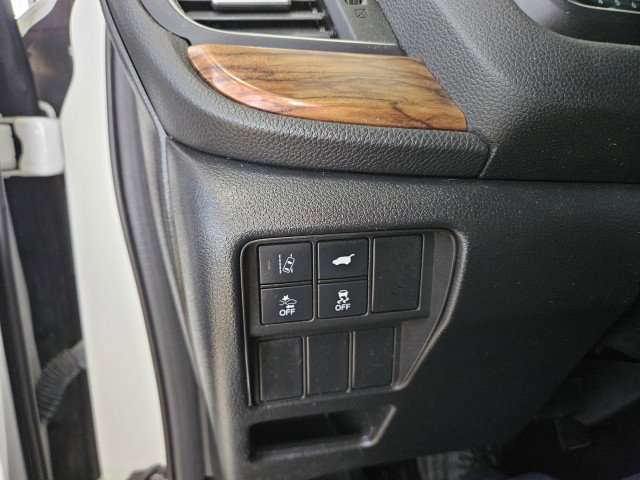 Used 2018 Honda CR-V Touring image 30