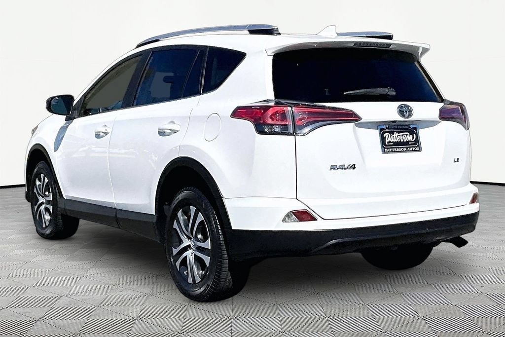 Used 2016 Toyota RAV4 LE FWD image 7