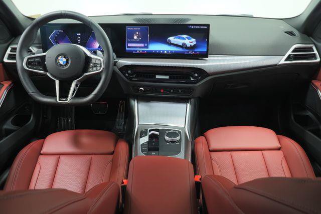 Used 2025 BMW 330i Sedan w/ M Sport Package RWD image 13