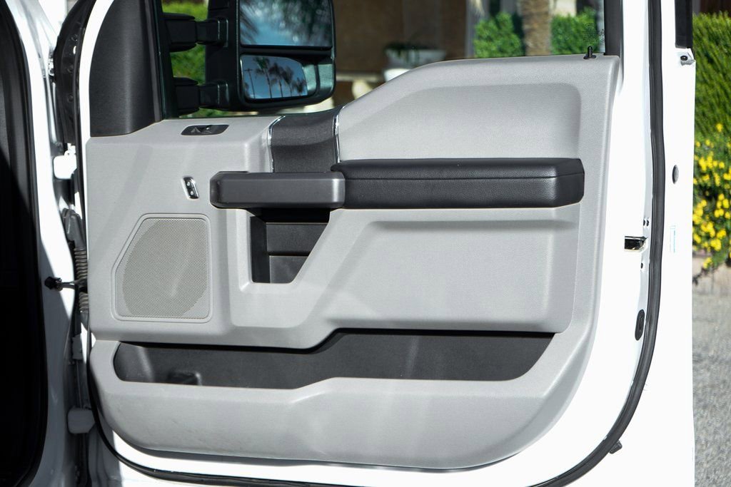 Used 2020 Ford F350 XLT w/ XLT Value Package image 39