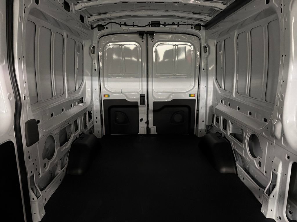 New 2026 Ford Transit 250 148 Medium Roof image 27