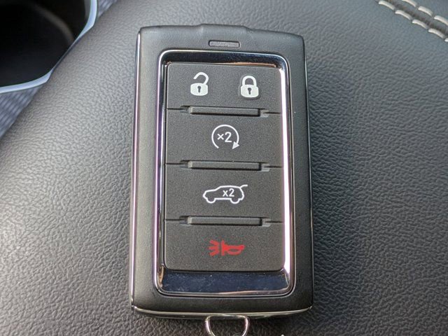 New 2025 Jeep Grand Cherokee Altitude image 26