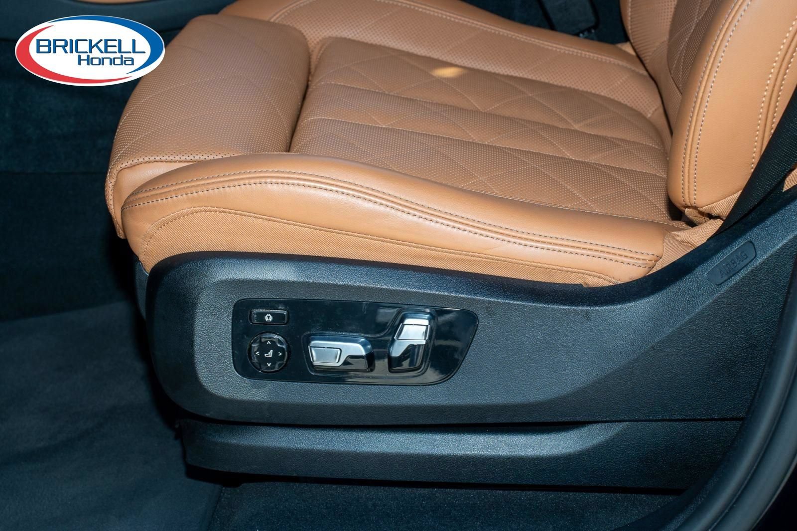 Used 2023 BMW X6 M50i w/ Executive Package AWD/4WD image 30