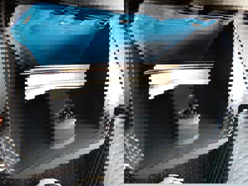 Used 2016 Chevrolet Express 4500 w/ Shuttle Bus Package image 31