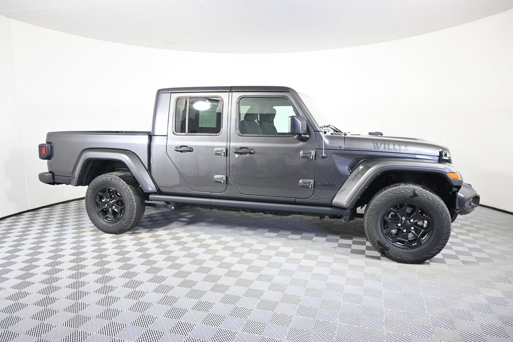Used 2023 Jeep Gladiator Sport AWD/4WD image 9
