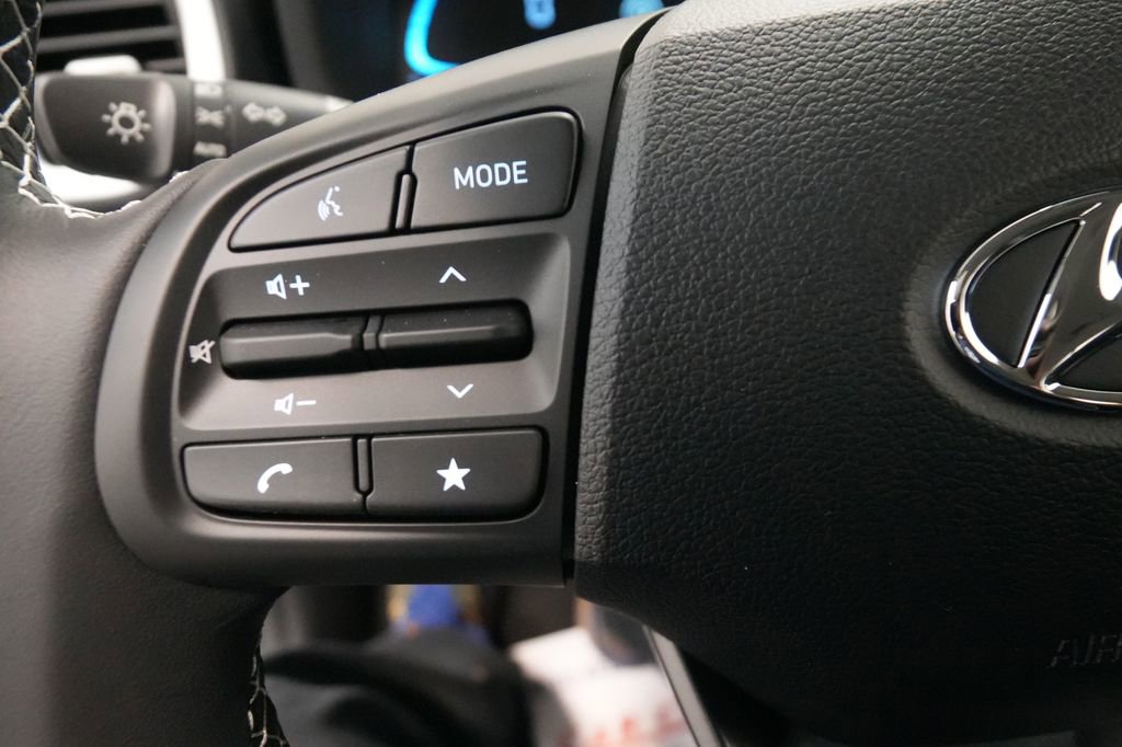 New 2026 Hyundai Venue SEL image 33