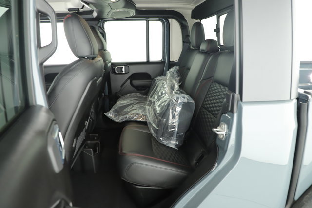 New 2026 Jeep Gladiator Rubicon w/ Technology Group image 15