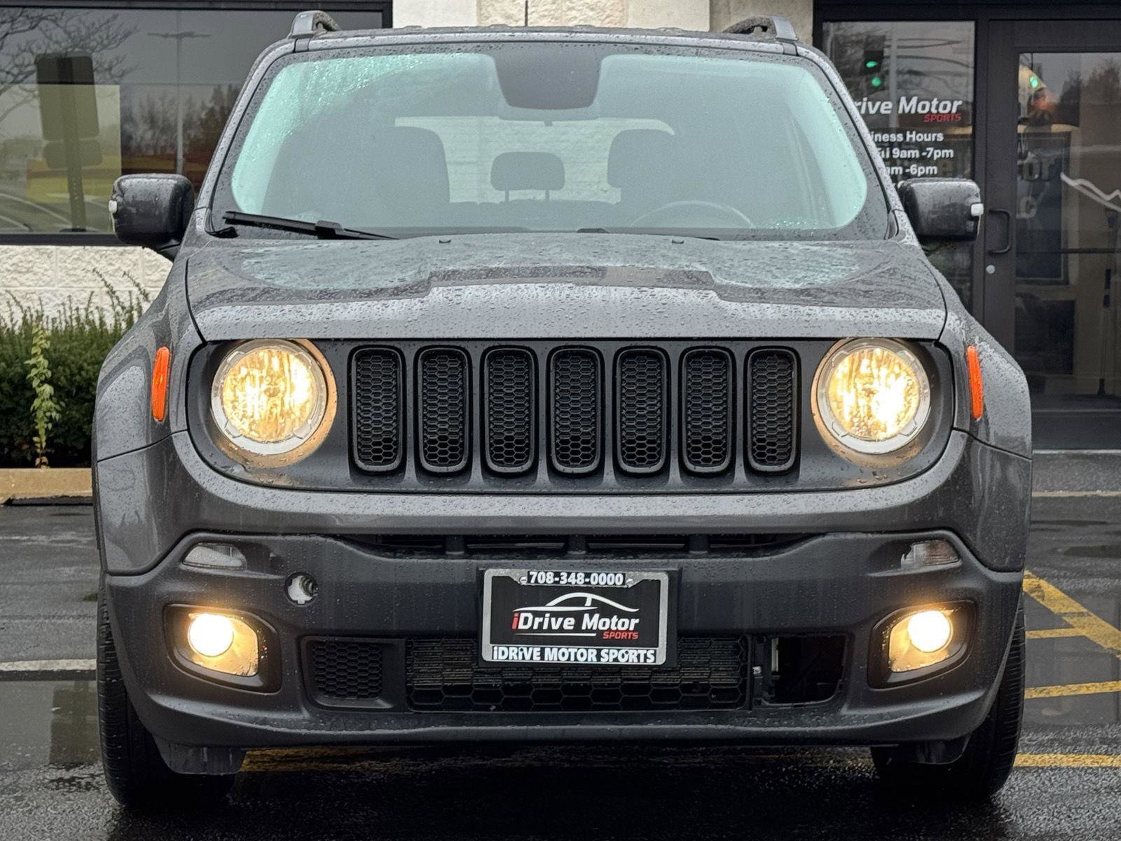 Used 2017 Jeep Renegade Altitude image 9