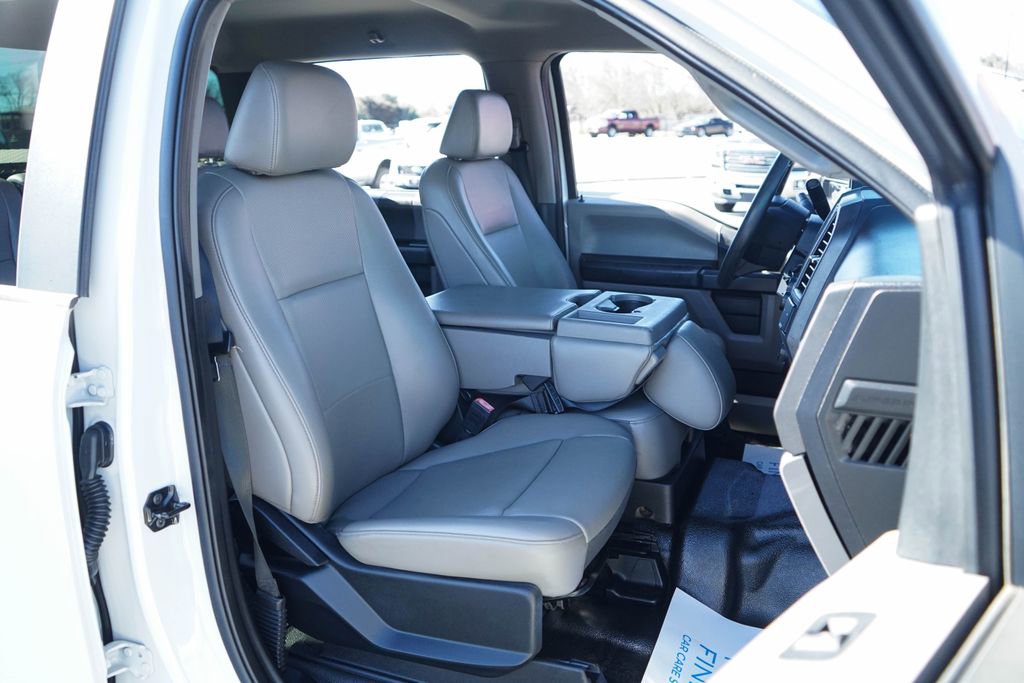 Used 2020 Ford F250 XL w/ Power Equipment Group image 32