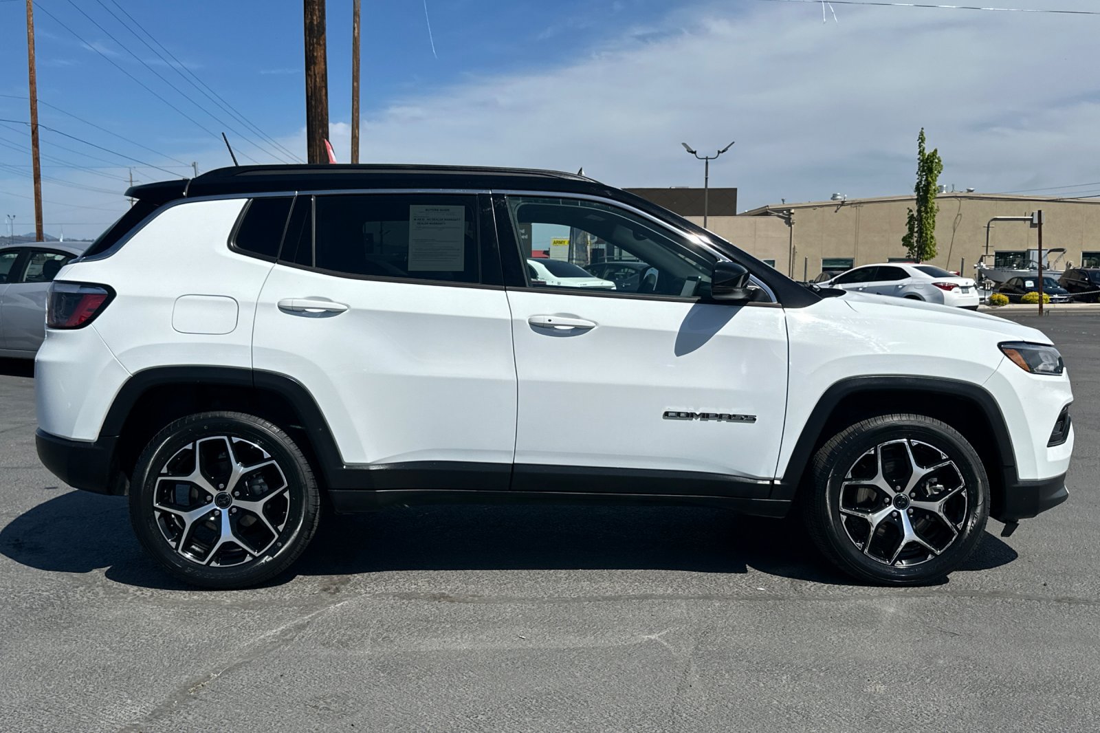 Used 2025 Jeep Compass Limited AWD/4WD image 3