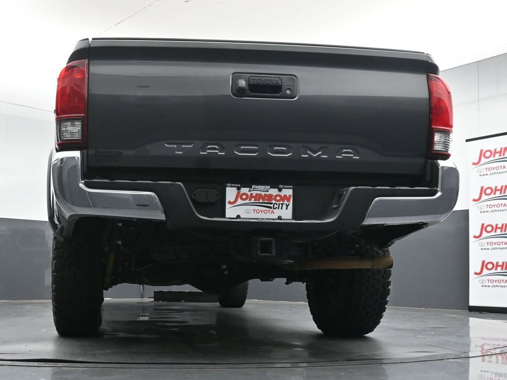 Used 2019 Toyota Tacoma TRD Off-Road AWD/4WD image 38