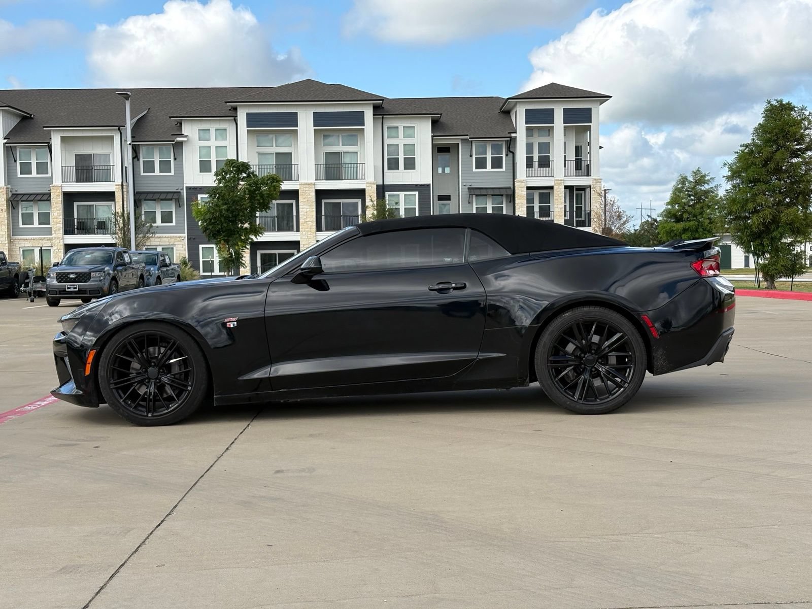 Used 2018 Chevrolet Camaro SS RWD image 4