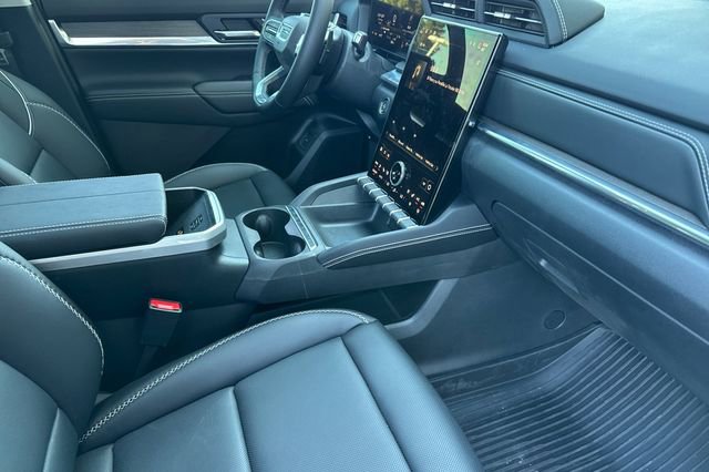 New 2026 GMC Terrain Denali w/ LPO, Floor Liner Package AWD/4WD image 18