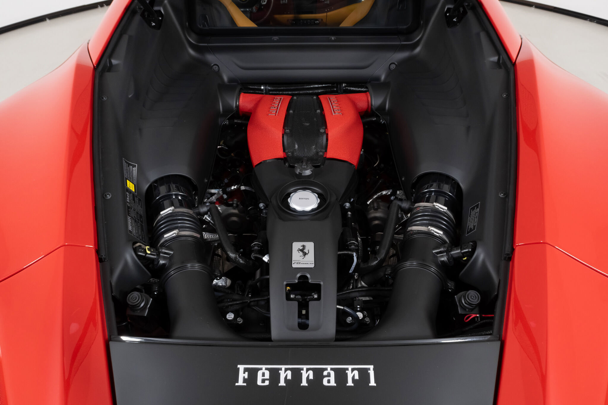 Certified 2022 Ferrari F8 Tributo RWD image 22