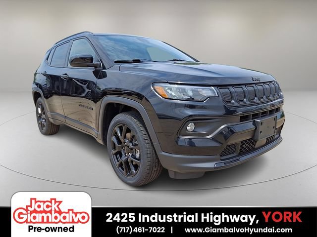 Used 2022 Jeep Compass Latitude w/ Convenience Group AWD/4WD image 1