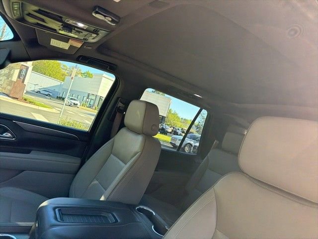 Used 2022 GMC Yukon SLT w/ SLT Premium Package image 8
