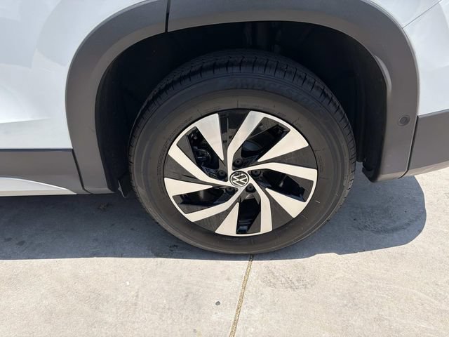 Certified 2025 Volkswagen Tiguan S AWD/4WD image 6