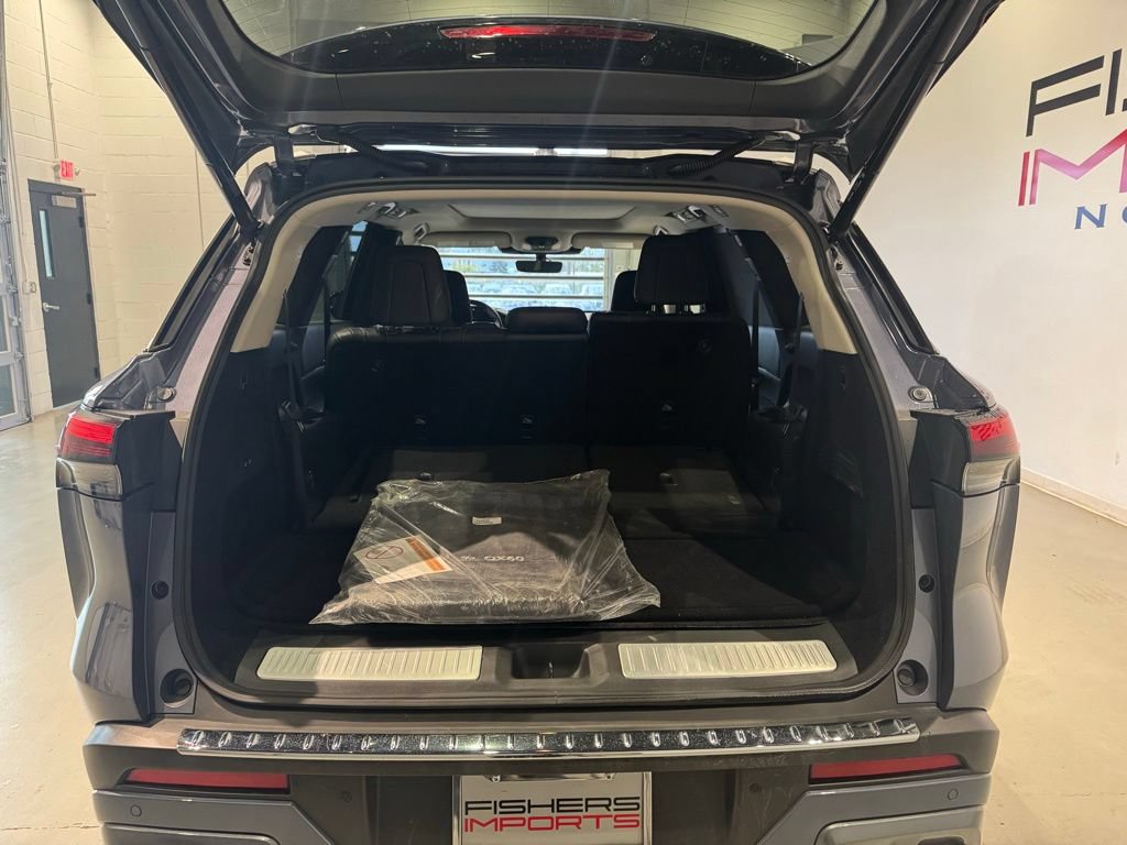 Used 2023 INFINITI QX60 Sensory w/ Cargo Package AWD/4WD image 11