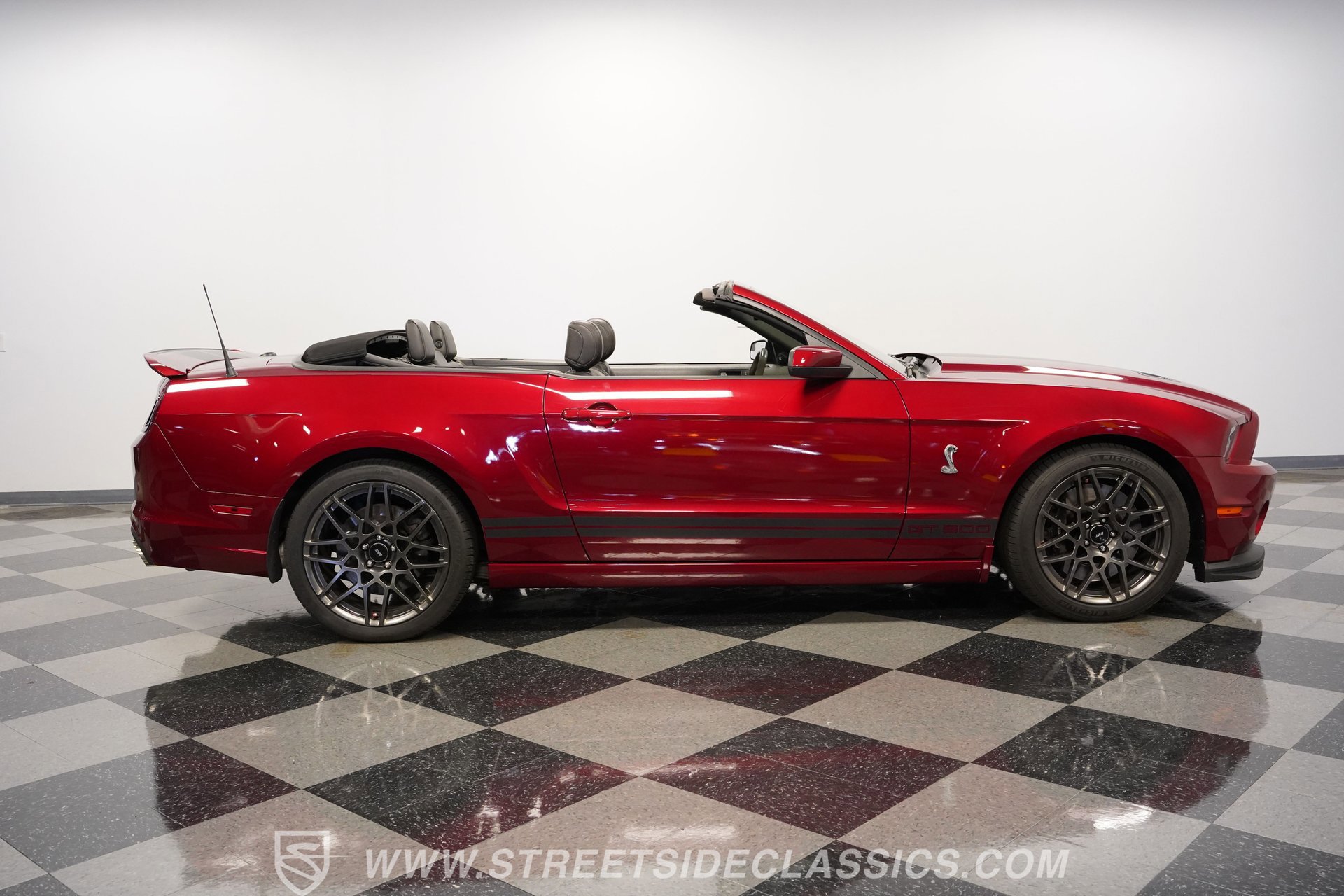 Used 2014 Ford Mustang Shelby GT500 w/ Equipment Group 821A image 14