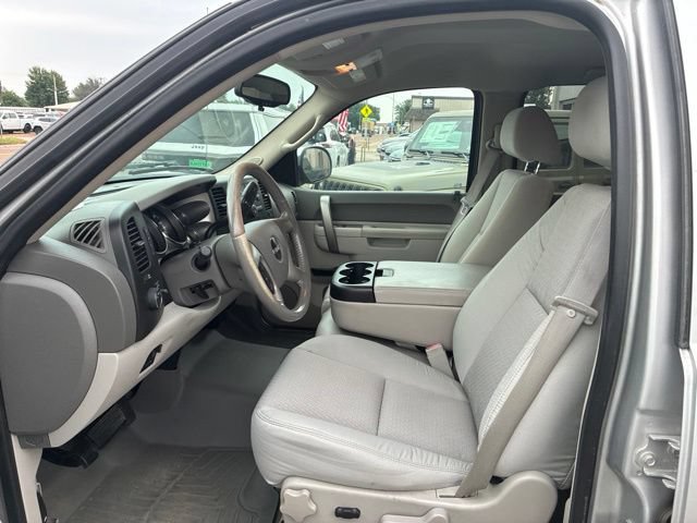 Used 2011 GMC Sierra 1500 SLE w/ Power Tech Package AWD/4WD image 8