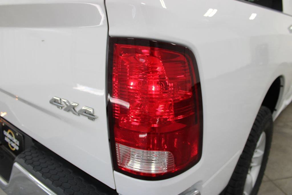 Used 2024 RAM 1500 Classic SLT AWD/4WD image 23