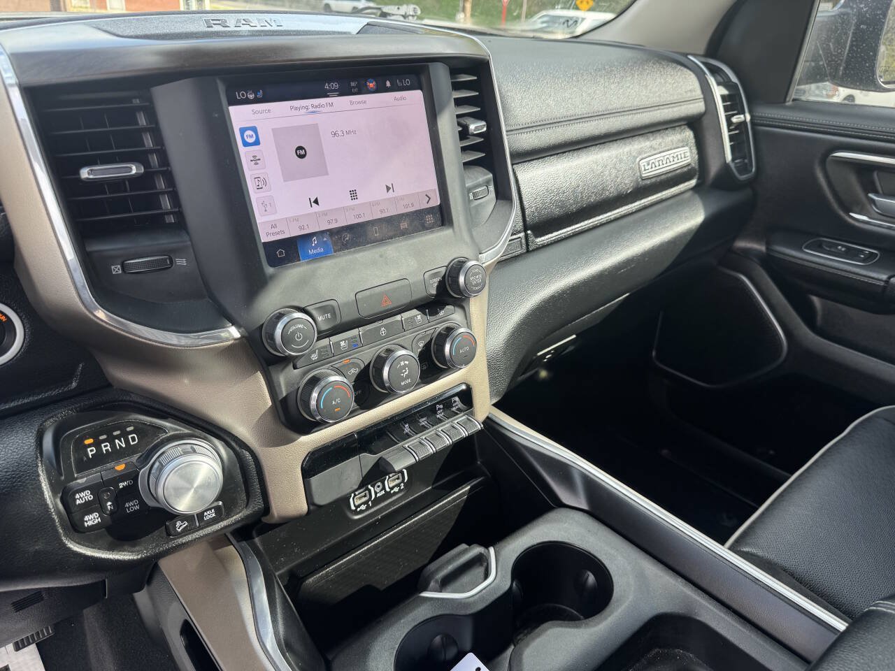 Used 2022 RAM 1500 Laramie AWD/4WD image 14