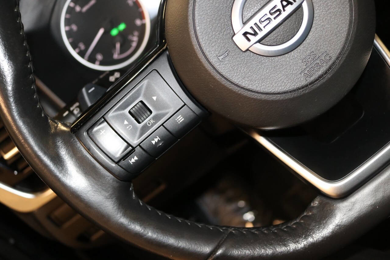 Used 2021 Nissan Rogue SL image 25