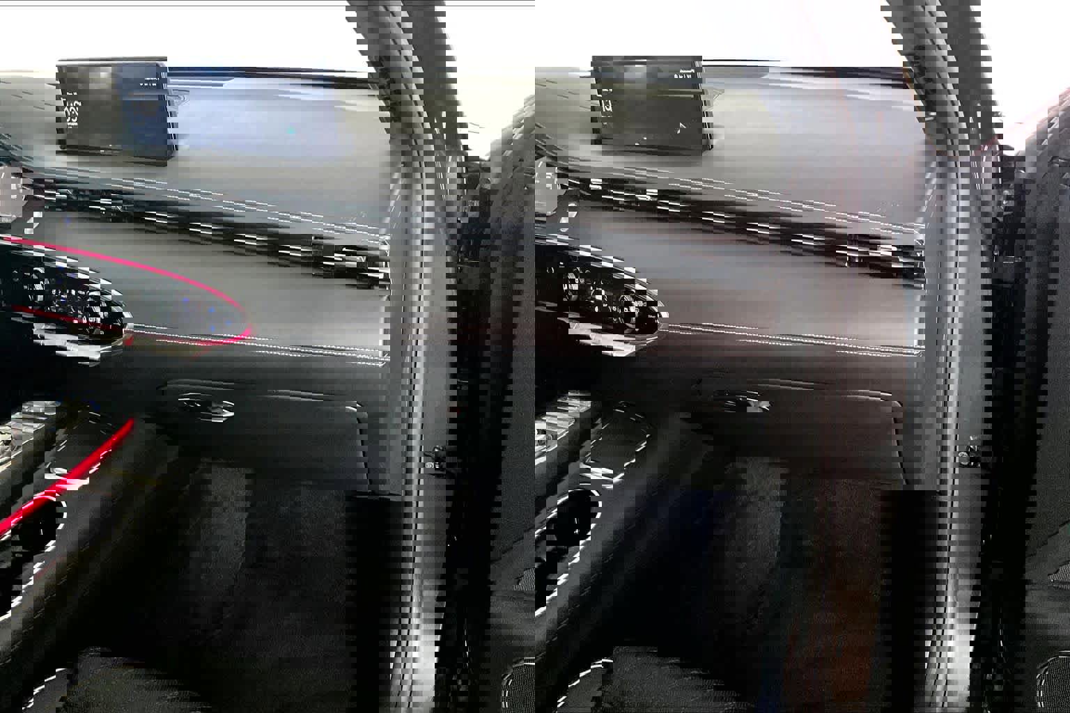 Used 2024 Genesis GV70 3.5T Sport w/ Sport Prestige Package image 17