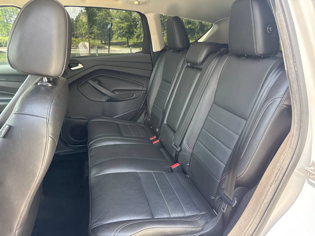 Used 2015 Ford Escape Titanium w/ Equipment Group 301A AWD/4WD image 31