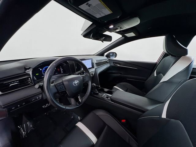 Used 2025 Toyota Camry SE image 20