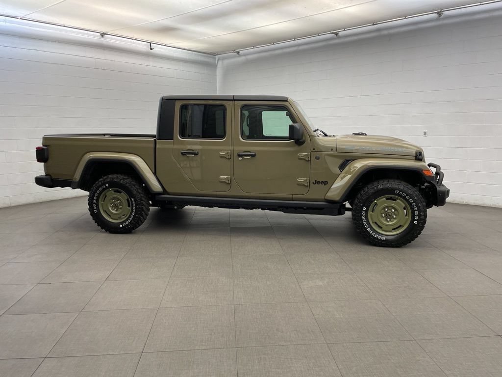 New 2026 Jeep Gladiator Willys AWD/4WD image 2