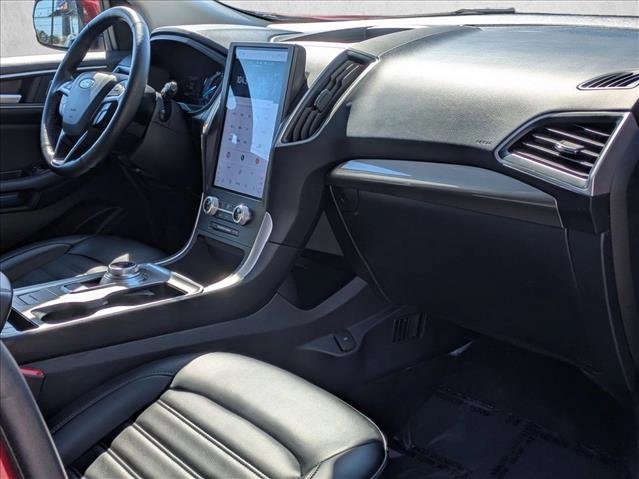 Used 2024 Ford Edge SEL image 19