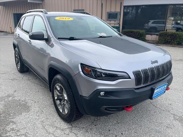 Certified 2019 Jeep Cherokee Trailhawk w/ Comfort/Convenience Group image 3