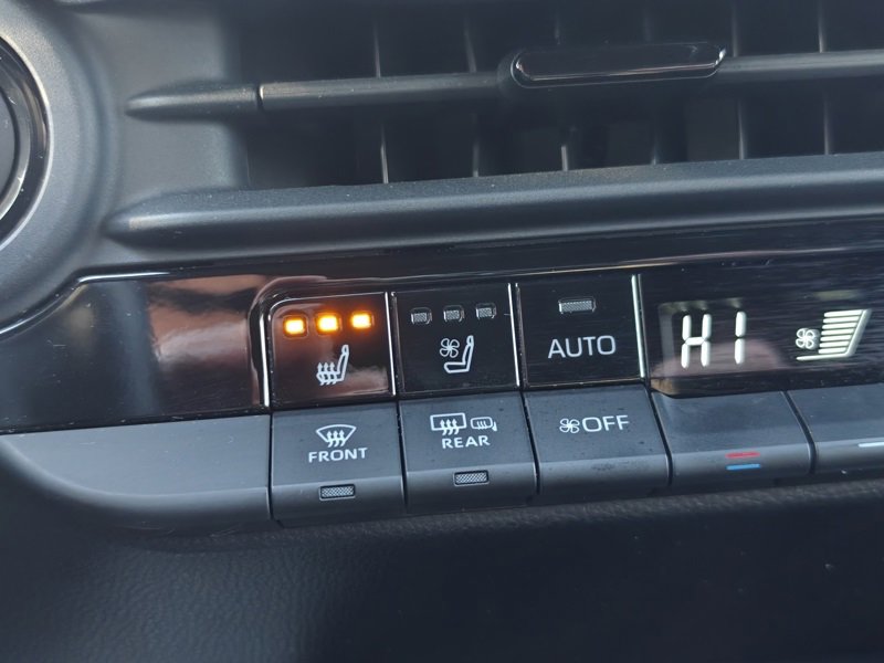 Used 2025 Toyota Crown Signia image 35