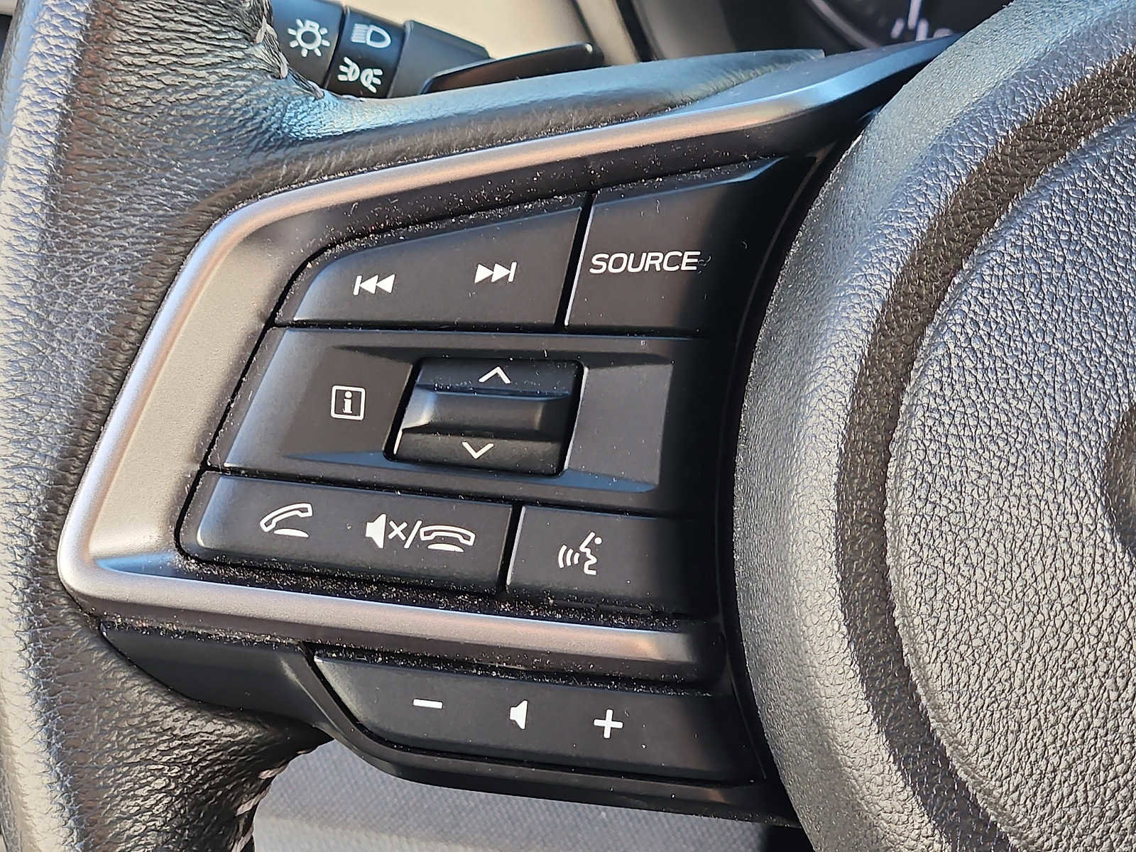 Used 2023 Subaru Outback Premium image 21