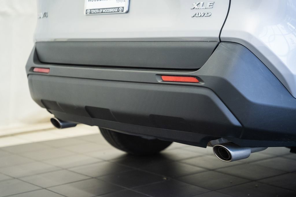 Used 2023 Toyota RAV4 XLE w/ Convenience Package AWD/4WD image 8