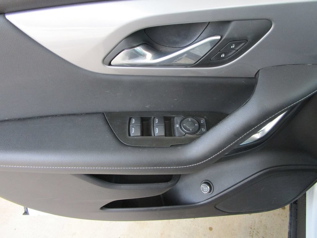 Used 2024 Chevrolet Blazer LT w/ Convenience Package FWD image 22