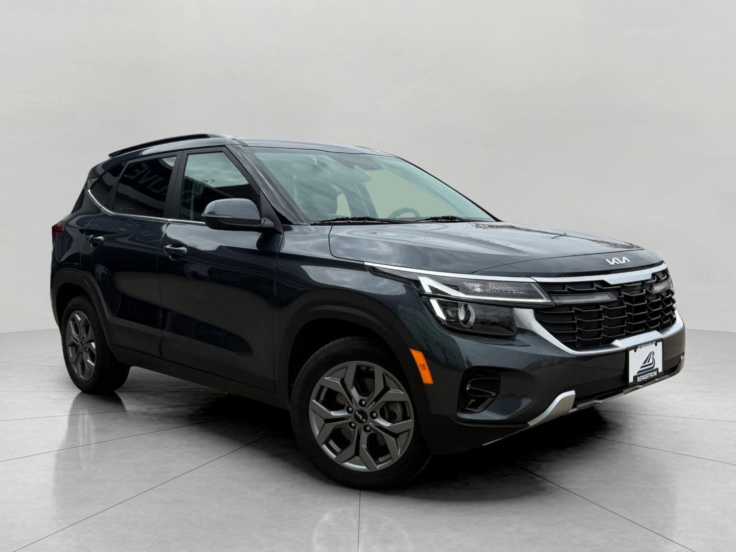 Used 2024 Kia Seltos S