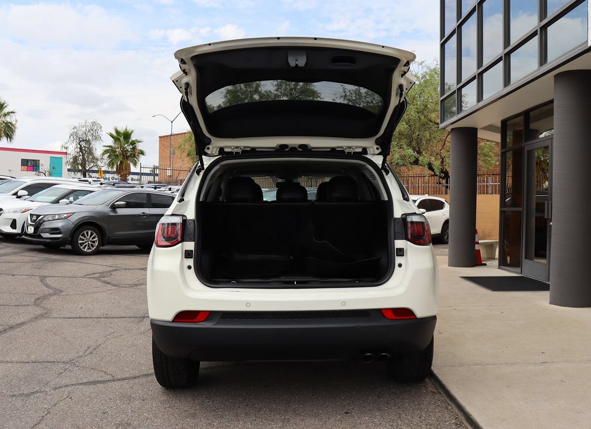 Used 2019 Jeep Compass Latitude FWD image 22