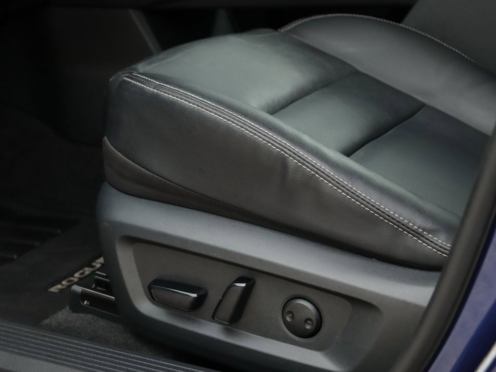 Used 2023 Nissan Rogue SL w/ SL Premium Package image 22