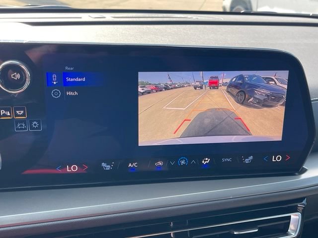 Certified 2026 Chevrolet Traverse LT w/ LPO, Floor Liner Package FWD image 24